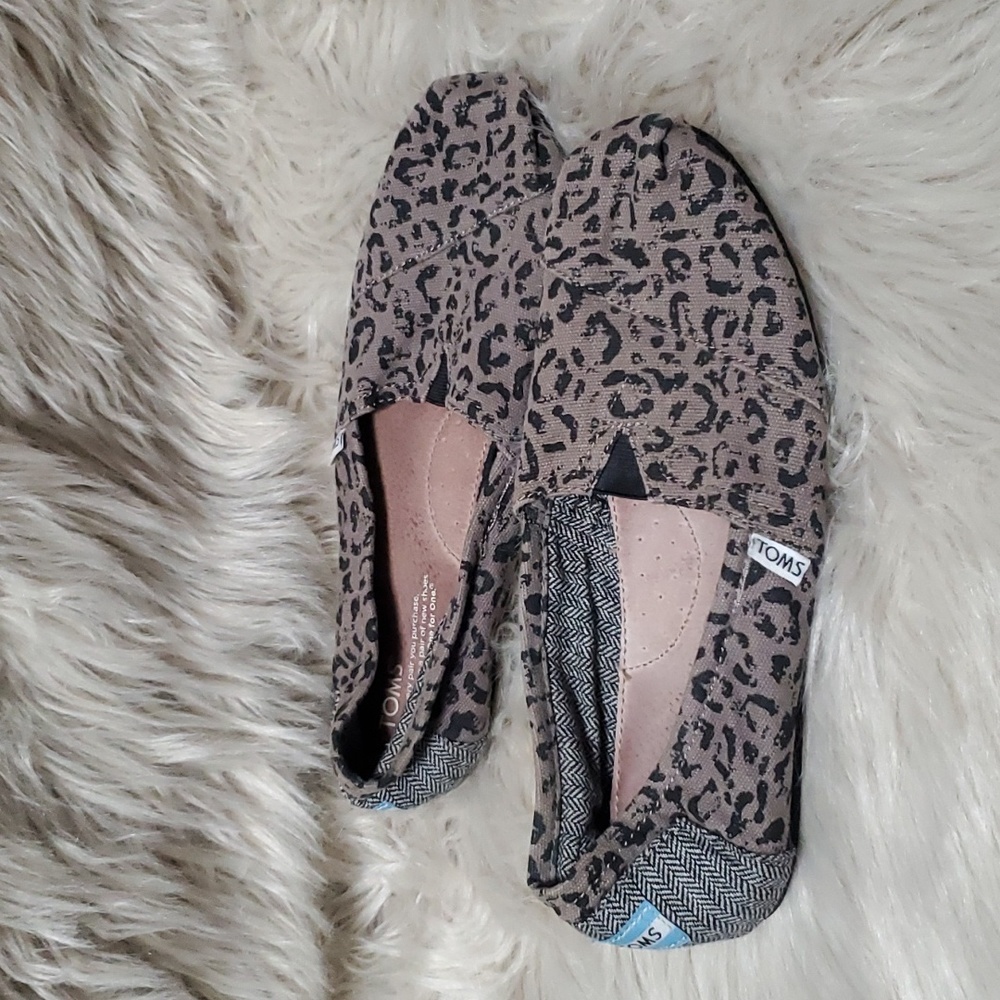 Leopard Toms